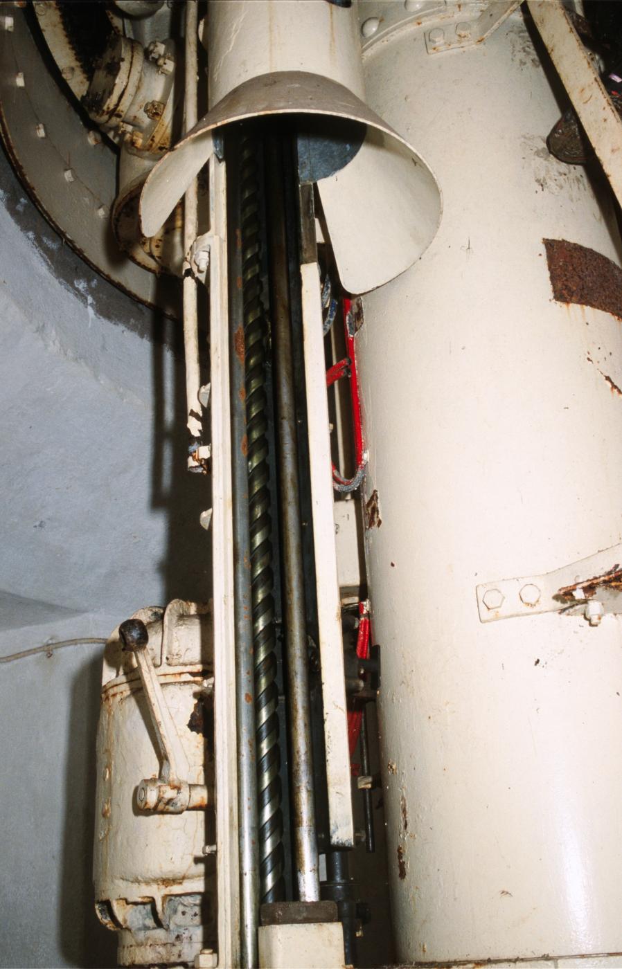 Ligne Maginot - OBERHEIDE - A14 - (Ouvrage d'infanterie) - Tourelle de mitrailleuses
La gaine de la noria - MANSUY Michel