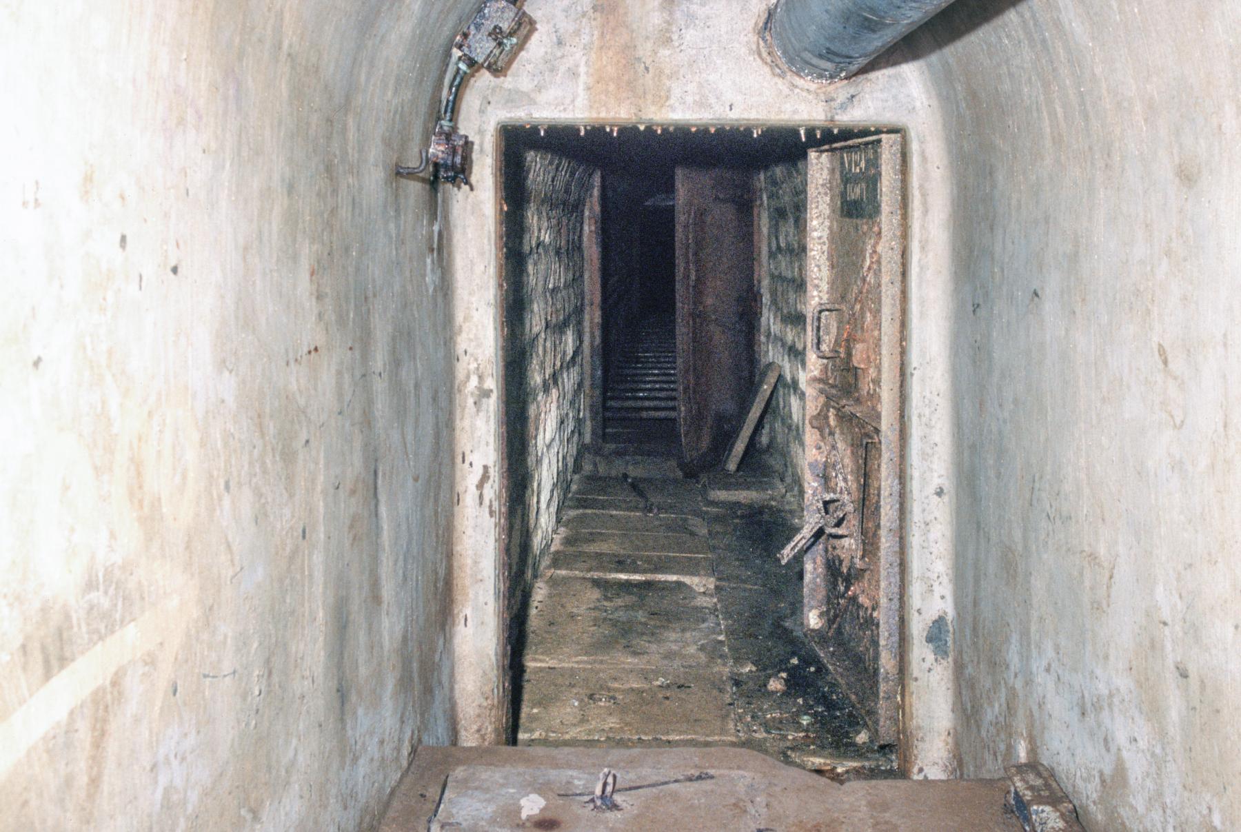 Ligne Maginot - MOLVANGE - A9 - (Ouvrage d'artillerie) - Le début de l’égout nord - MANSUY Michel