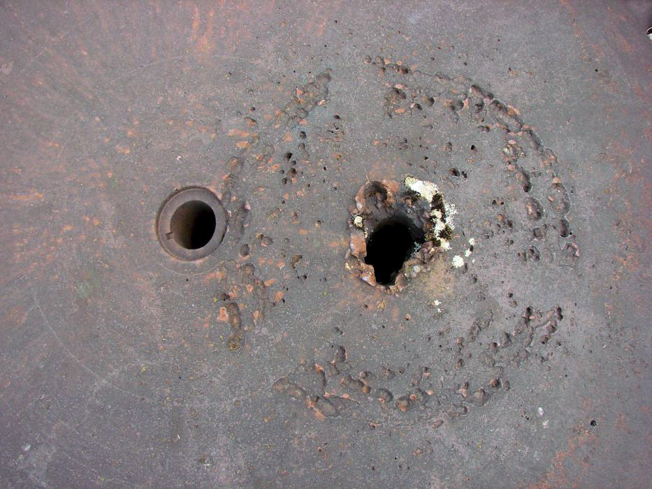 Ligne Maginot - METRICH - A17 - (Ouvrage d'artillerie) - Bloc 5
Seconde cloche GFM.
Essai d'explosif à charge creuse.