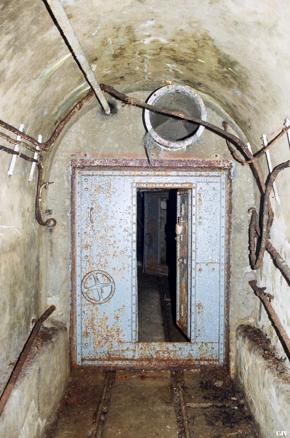 Ligne Maginot - METRICH - A17 - (Ouvrage d'artillerie) - Bloc 3
Le sas du bloc - Lia VERMEULEN