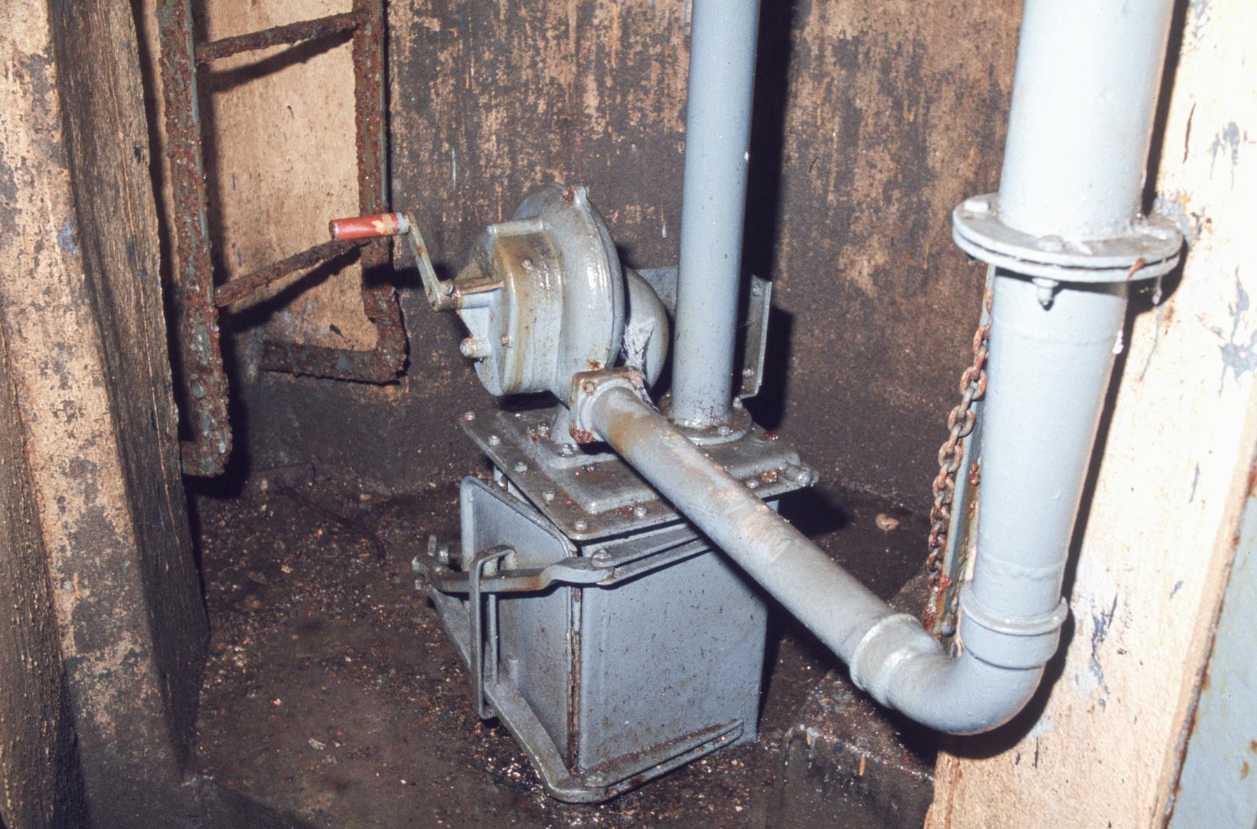 Ligne Maginot - METRICH - A17 - (Ouvrage d'artillerie) - Bloc 7
La cloche GFM
 - MANSUY Michel