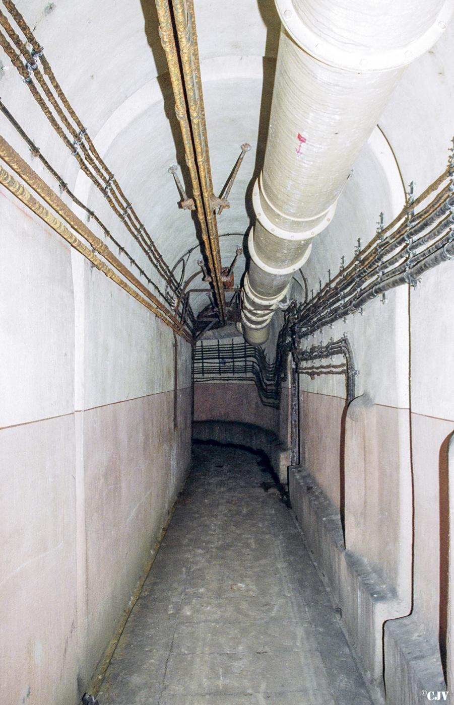Ligne Maginot - METRICH - A17 - (Ouvrage d'artillerie) - Bloc 8
Couloir - Lia VERMEULEN