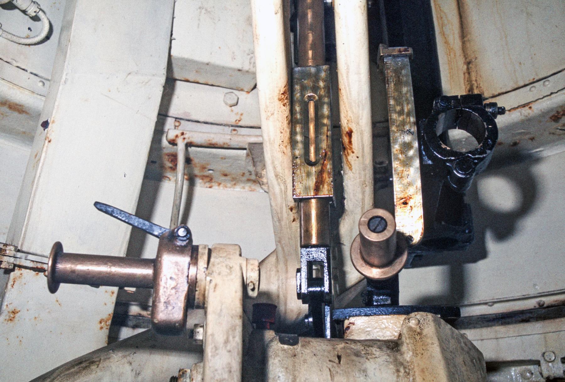 Ligne Maginot - METRICH - A17 - (Ouvrage d'artillerie) - Impressions de la chambre de tir d'une des deux tourelles de mitrailleuses - MANSUY Michel