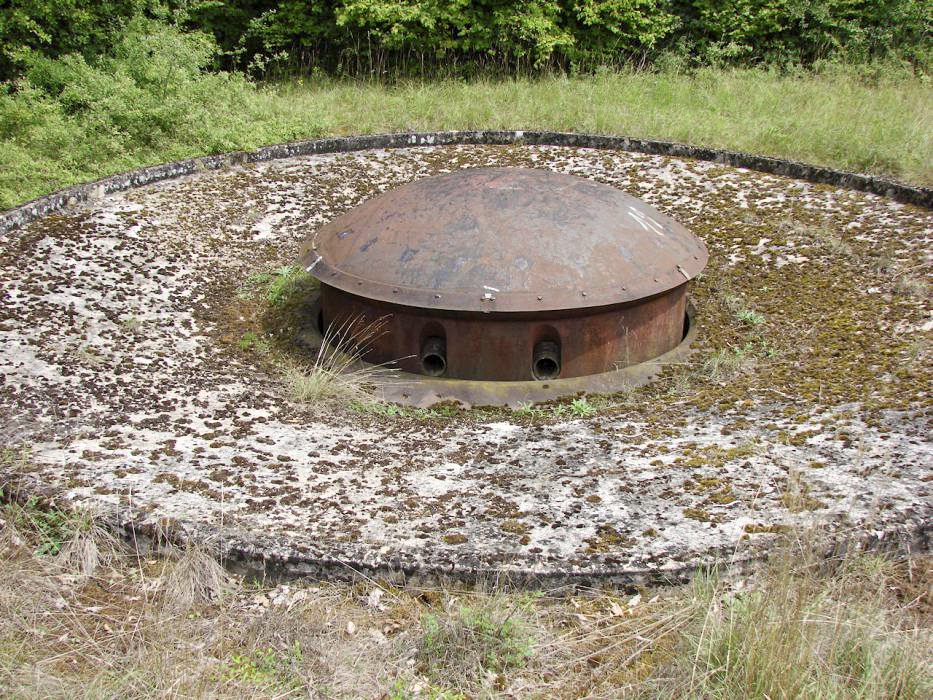 Ligne Maginot - METRICH - A17 - (Ouvrage d'artillerie) - Bloc 11
Tourelle pour deux obusiers de 135.