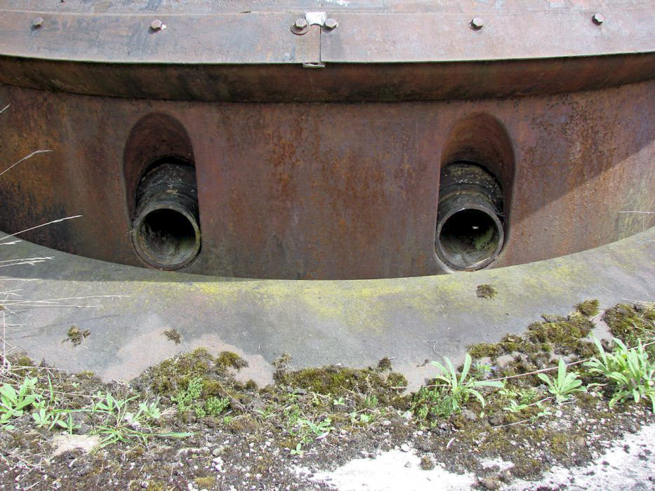 Ligne Maginot - METRICH - A17 - (Ouvrage d'artillerie) - Bloc 11
Embrasures de la tourelle obusiers de 135.