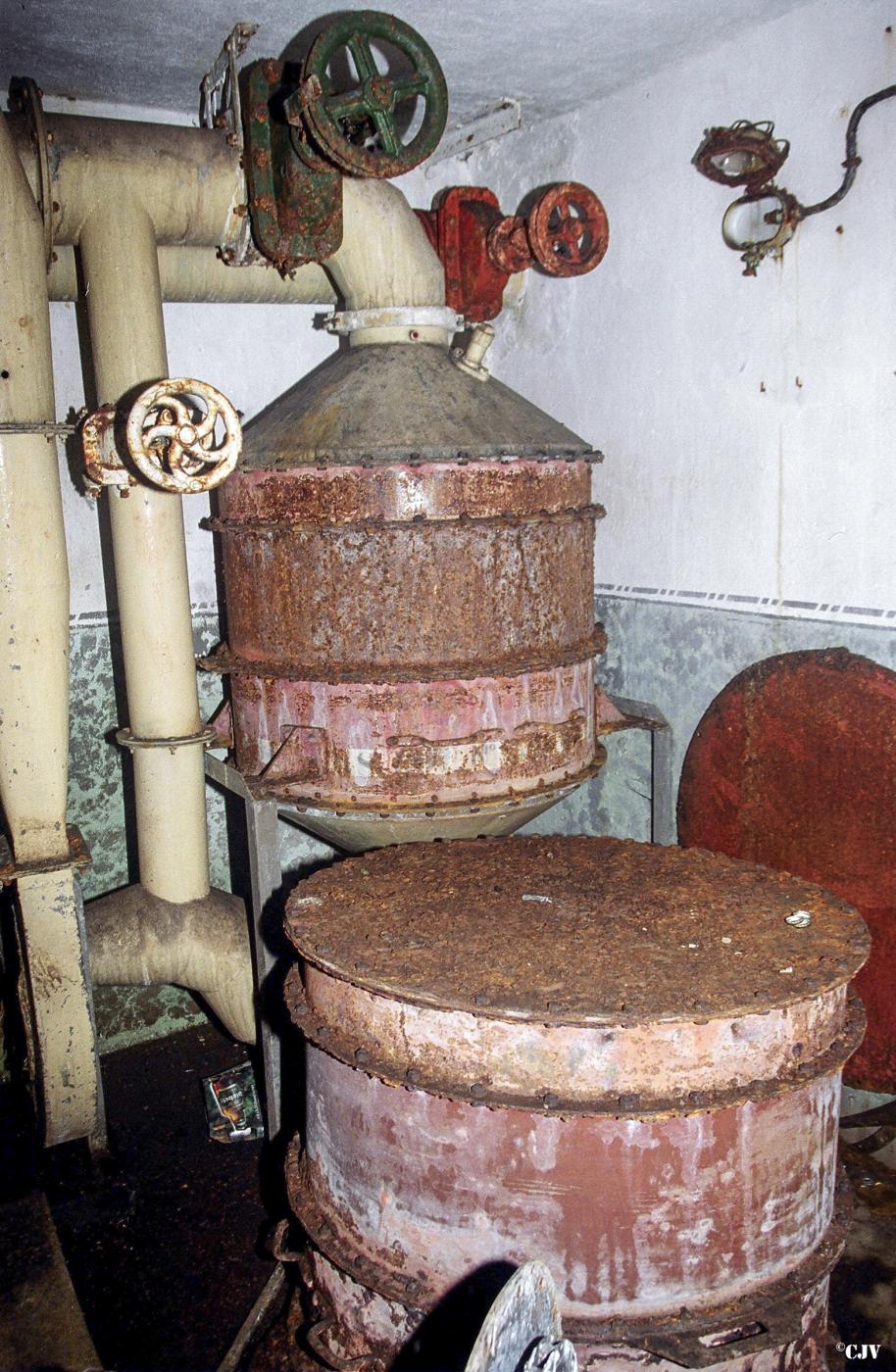 Ligne Maginot - METRICH - A17 - (Ouvrage d'artillerie) - Bloc 14
Les filtres - Lia VERMEULEN