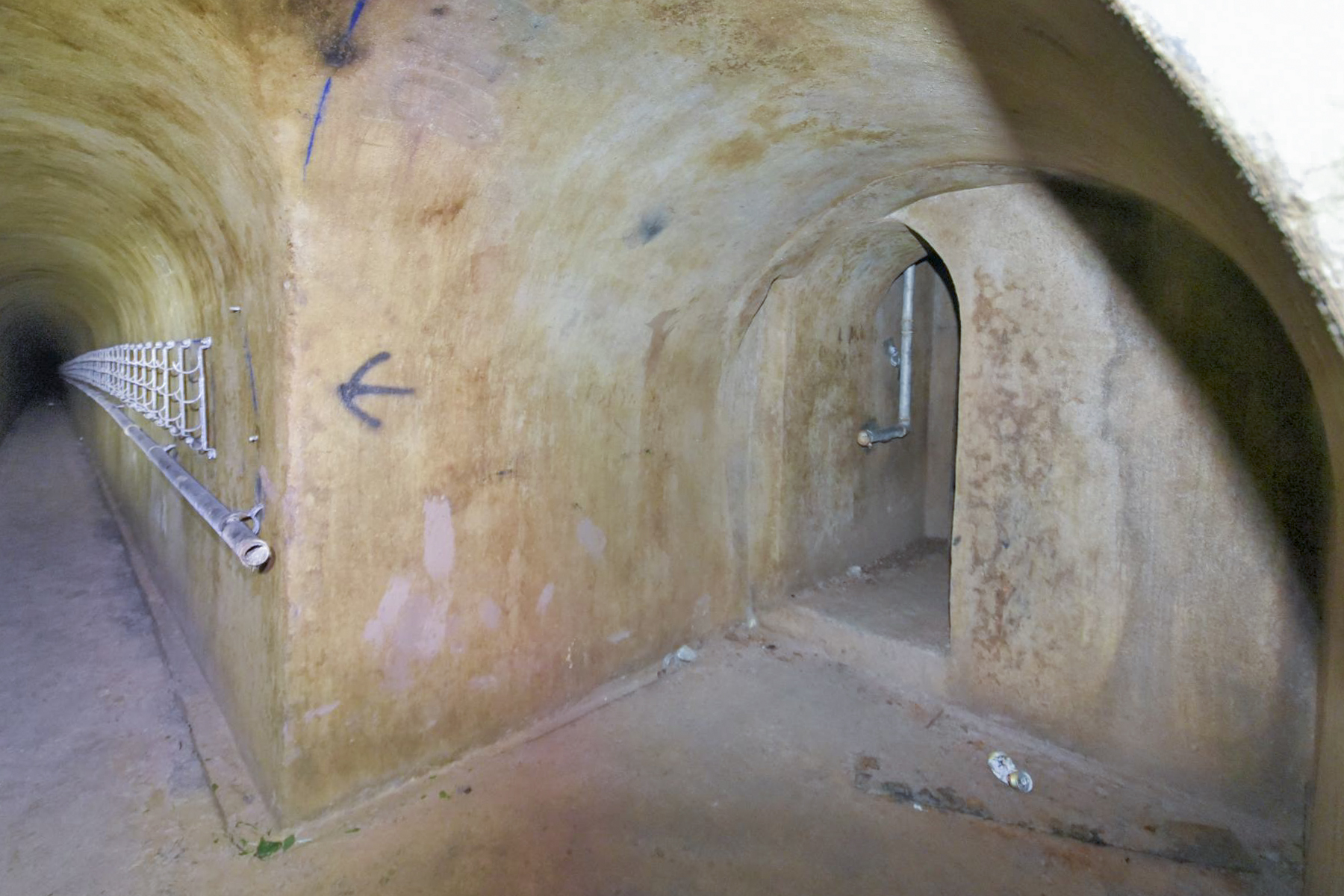 Ligne Maginot - METRICH - A17 - (Ouvrage d'artillerie) - Tunnel des câbles ( à côté de l'entrée des munitions )