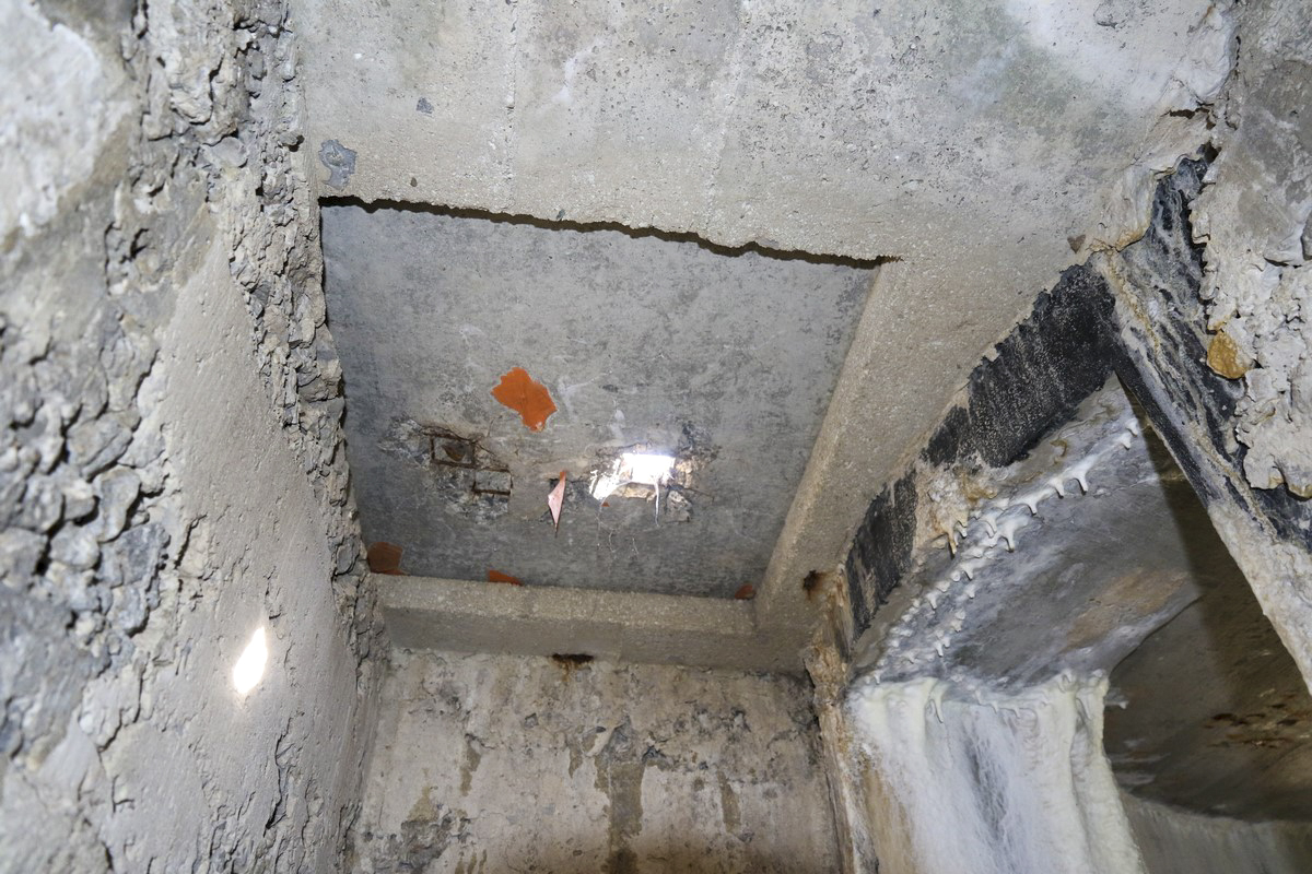 Ligne Maginot - B8C - LA PORTE 3 - (Blockhaus pour arme infanterie) - L''issue de secours' 
  - Alain Perouffe