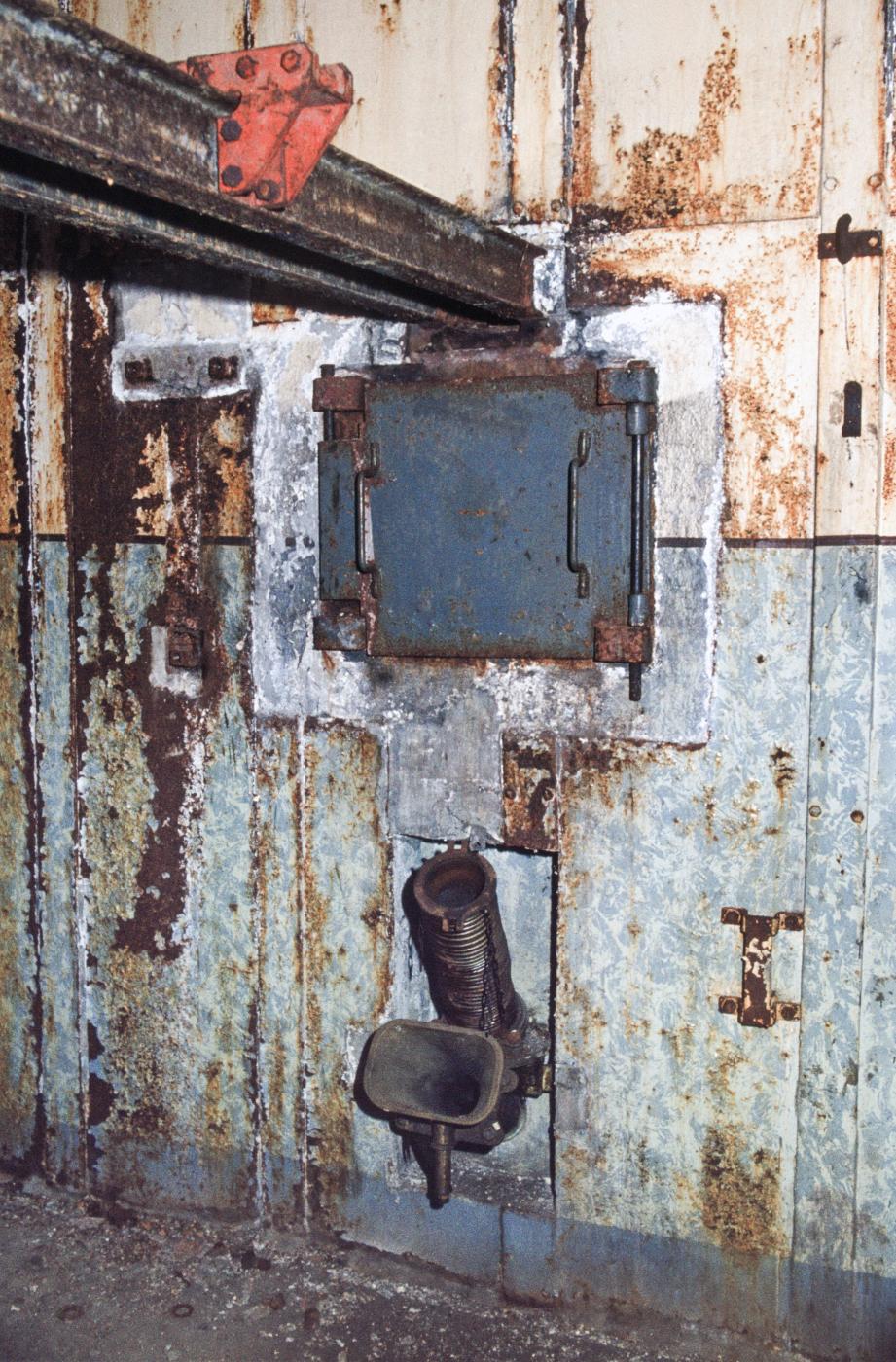 Ligne Maginot - METRICH - A17 - (Ouvrage d'artillerie) - Entrée munitions
La chambre de tir - MANSUY Michel