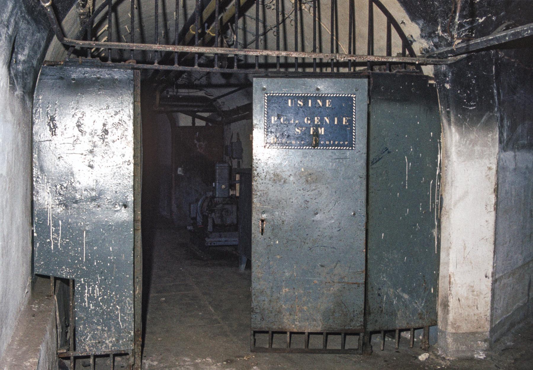 Ligne Maginot - METRICH - A17 - (Ouvrage d'artillerie) - La porte de l'usine - MANSUY Michel