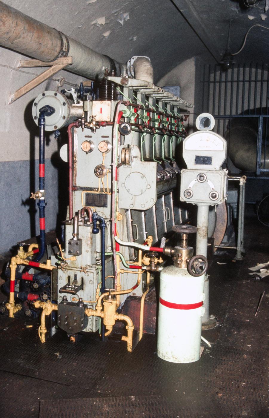 Ligne Maginot - METRICH - A17 - (Ouvrage d'artillerie) - L'usine électrique
Groupe électrogène SGCM n°1 - MANSUY Michel