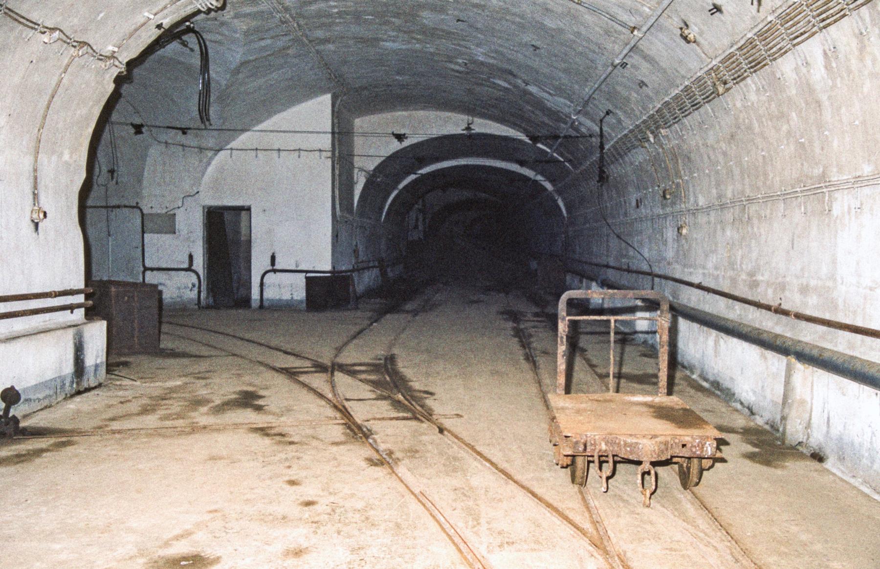 Ligne Maginot - METRICH - A17 - (Ouvrage d'artillerie) - Gare et premier galerie vers le M1 - MANSUY Michel