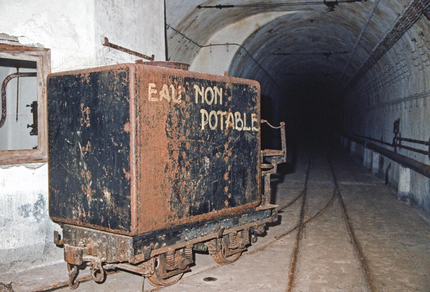 Ligne Maginot - METRICH - A17 - (Ouvrage d'artillerie) - Wagonnet citerne - MANSUY Michel