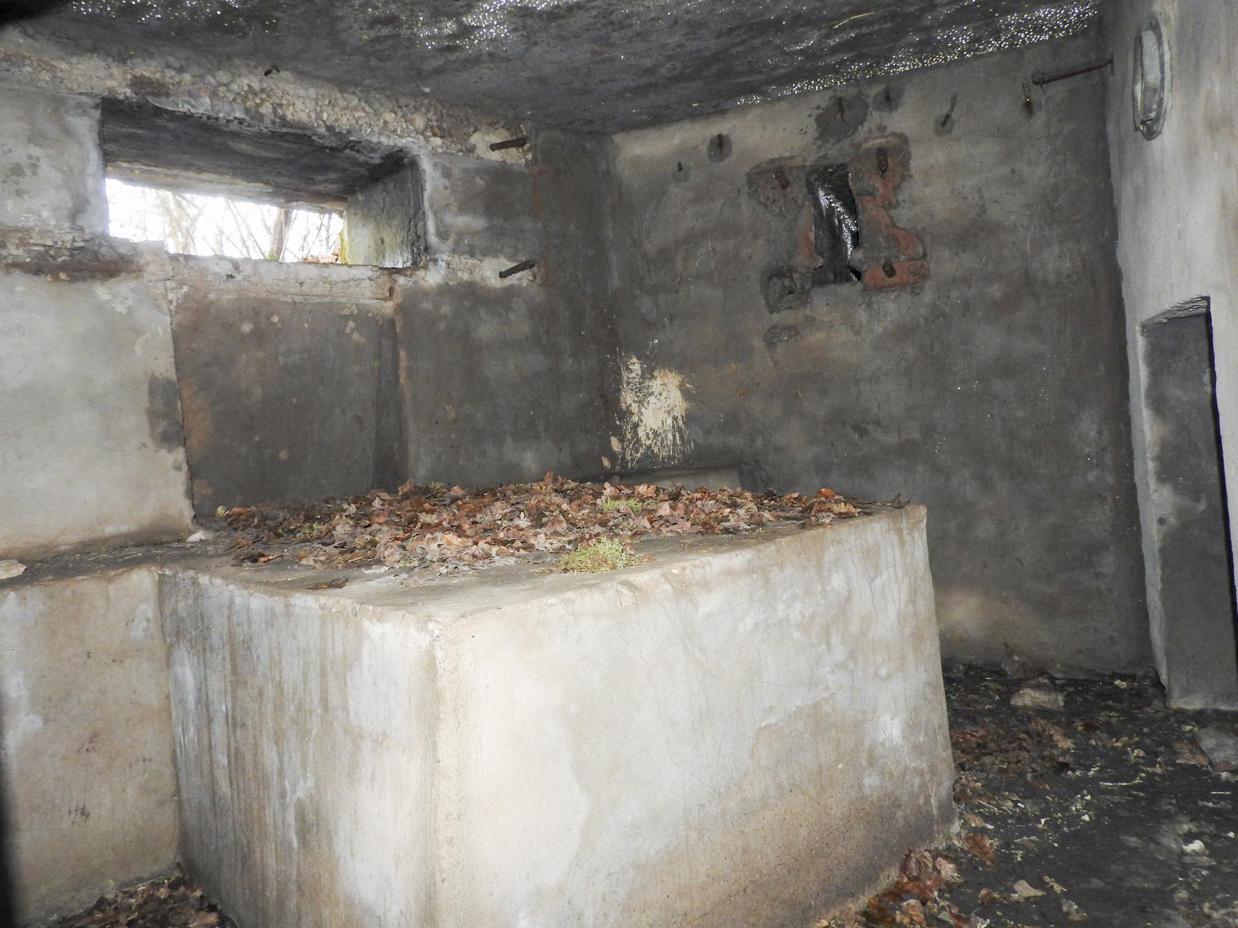 Ligne Maginot - VALETTE NORD OUEST - (Blockhaus pour arme infanterie) - La chambre de tir Ouest. - STENGER Mathieu