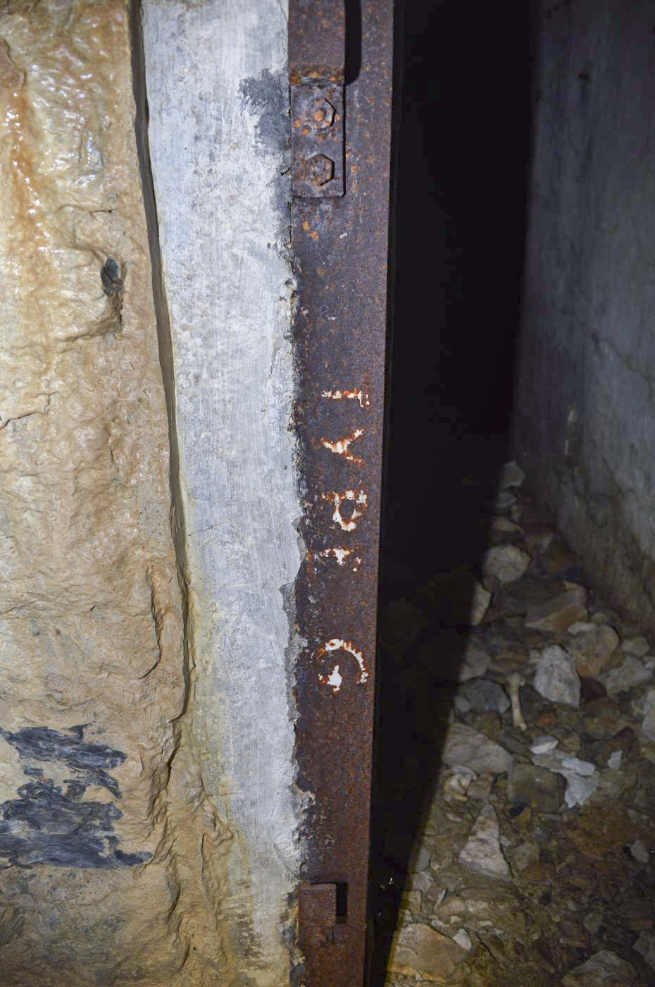 Ligne Maginot - COL DE RAUS (CR) - (Ouvrage d'infanterie) - Porte étanche - PRASIL Michal