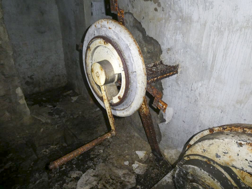 Ligne Maginot - COL DE RAUS (CR) - (Ouvrage d'infanterie) - Ventilateur manuel