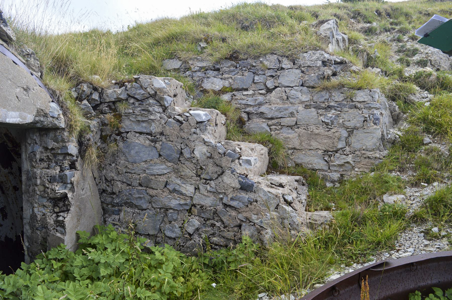 Ligne Maginot - COL DE RAUS - (Abri) - À gauche abri A1 - PRASIL Michal