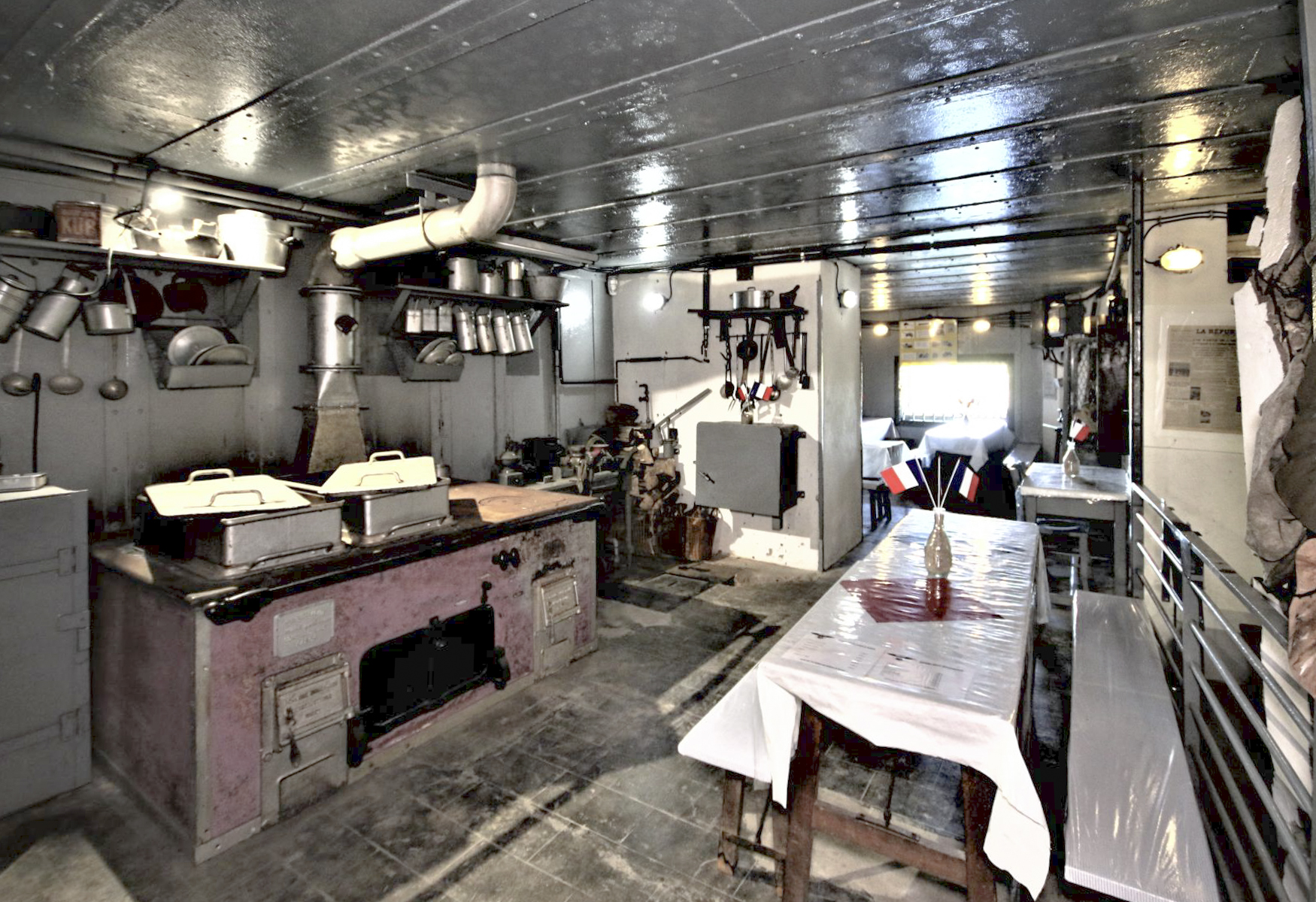 Ligne Maginot - MC29B - MC21 - (Casemate d'infanterie - double) - La chambre de troupe servant de lieu de vie à l'association