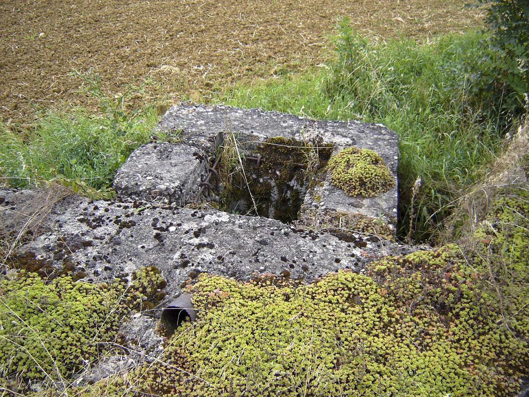 Ligne Maginot - CEZF-215 - NOUILLONPONT - (Blockhaus lourd type STG / STG-FCR - Double) - 