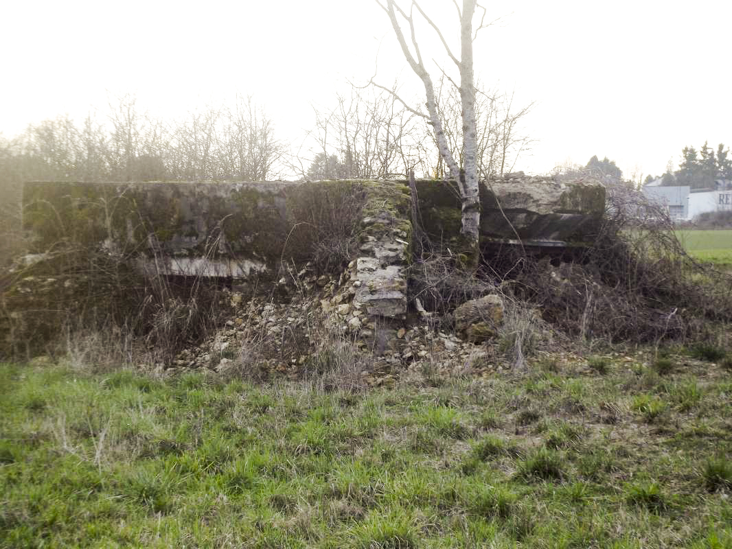 Ligne Maginot - MM272 - LE RATENTOUT OUEST - (Casemate d'artillerie) - Vue sur le bloc RATENTOUT OUEST 