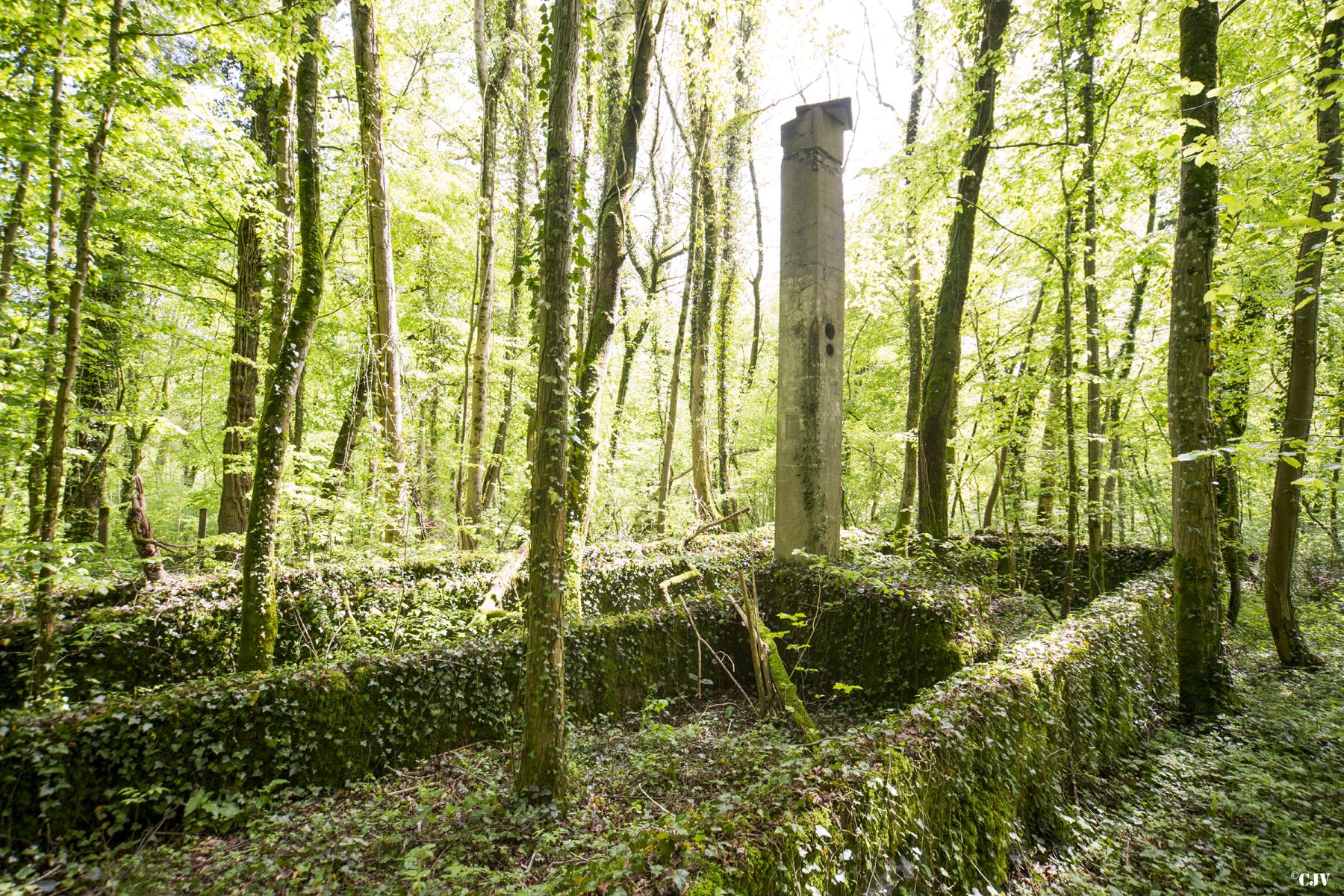 Ligne Maginot - BOIS DE BEUVEILLE - (Casernement) - Le soubassement