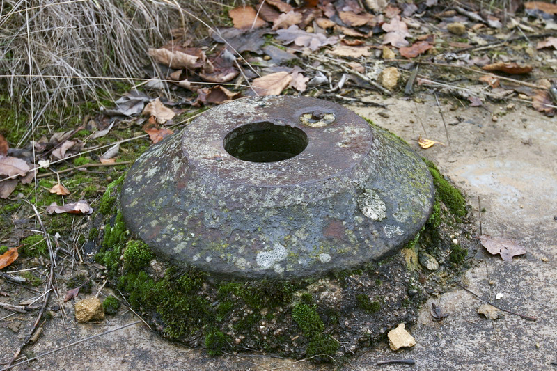 Ligne Maginot - DB35 - FROIDCUL - (Blockhaus pour canon) - L'orifice du périscope