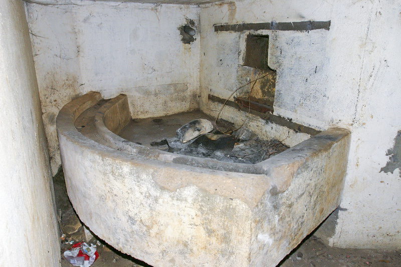 Ligne Maginot - DB35 - FROIDCUL - (Blockhaus pour canon) - Le premier créneau pour mitrailleuses - Georges Huygen