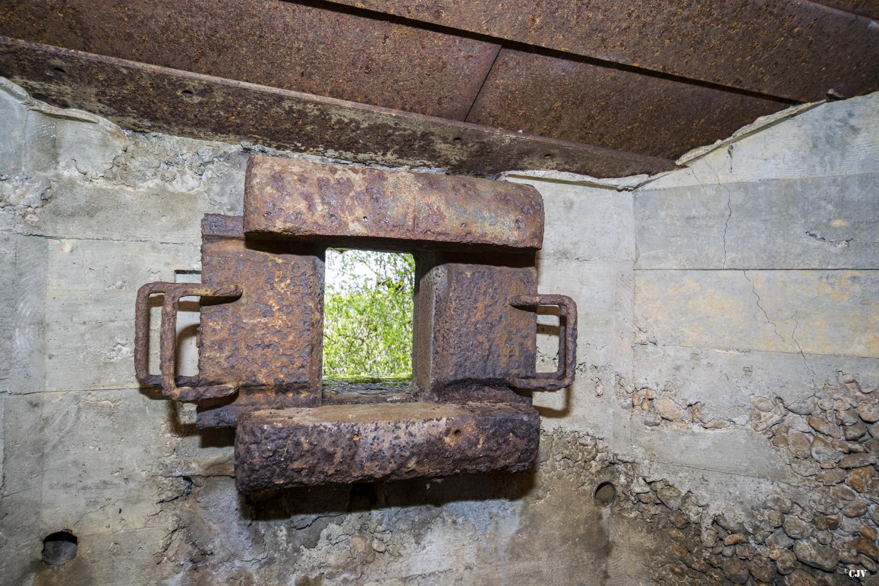 Ligne Maginot - DB316 - BOIS DE BEUVEILLE OUEST 1 - (Blockhaus pour arme infanterie) - Trémie Condé - Lia VERMEULEN