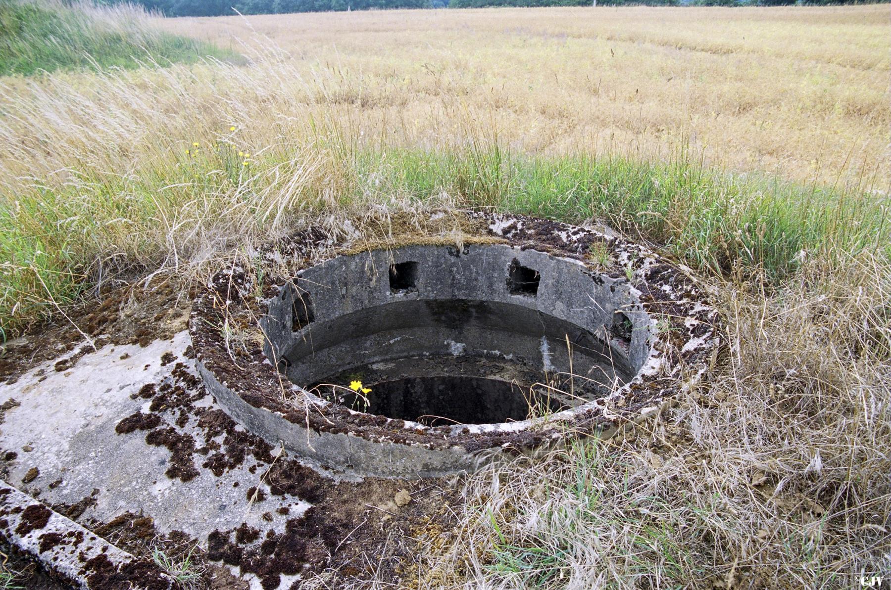Ligne Maginot - DT261 - FROIDCUL EST - (Cuve pour arme d'infanterie) -  - Lia VERMEULEN
