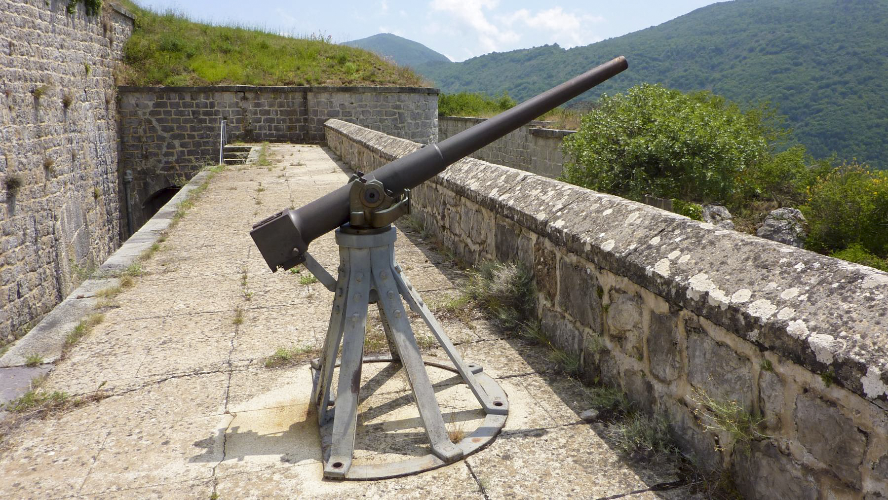 Ligne Maginot - Canon de 47 mm modèle 1885 TR (47 mle 1885) - Canon de 47 mm modèle 1885 TR
Barbonnet - Fort Suchet