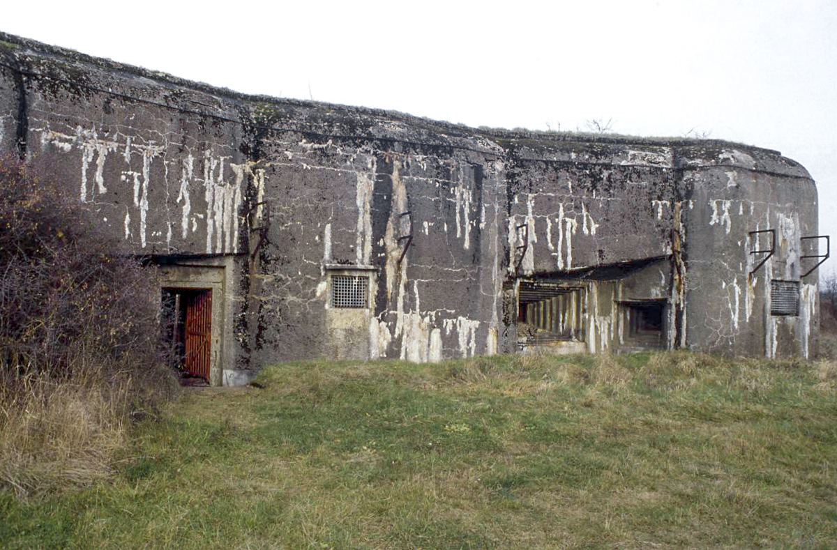 Ligne Maginot - BOIS DU FOUR - A5 - (Ouvrage d'infanterie) - Façade arrière