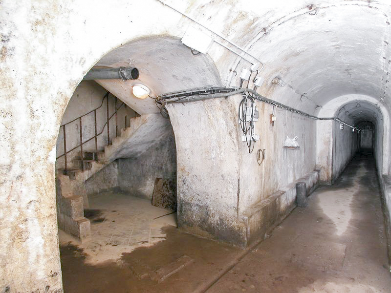 Ligne Maginot - BOIS DU FOUR - A5 - (Ouvrage d'infanterie) - La partie souterraine de l'ouvrage, réduite à une amorce de galerie vers les dessous non construits de l'ouvrage projeté 