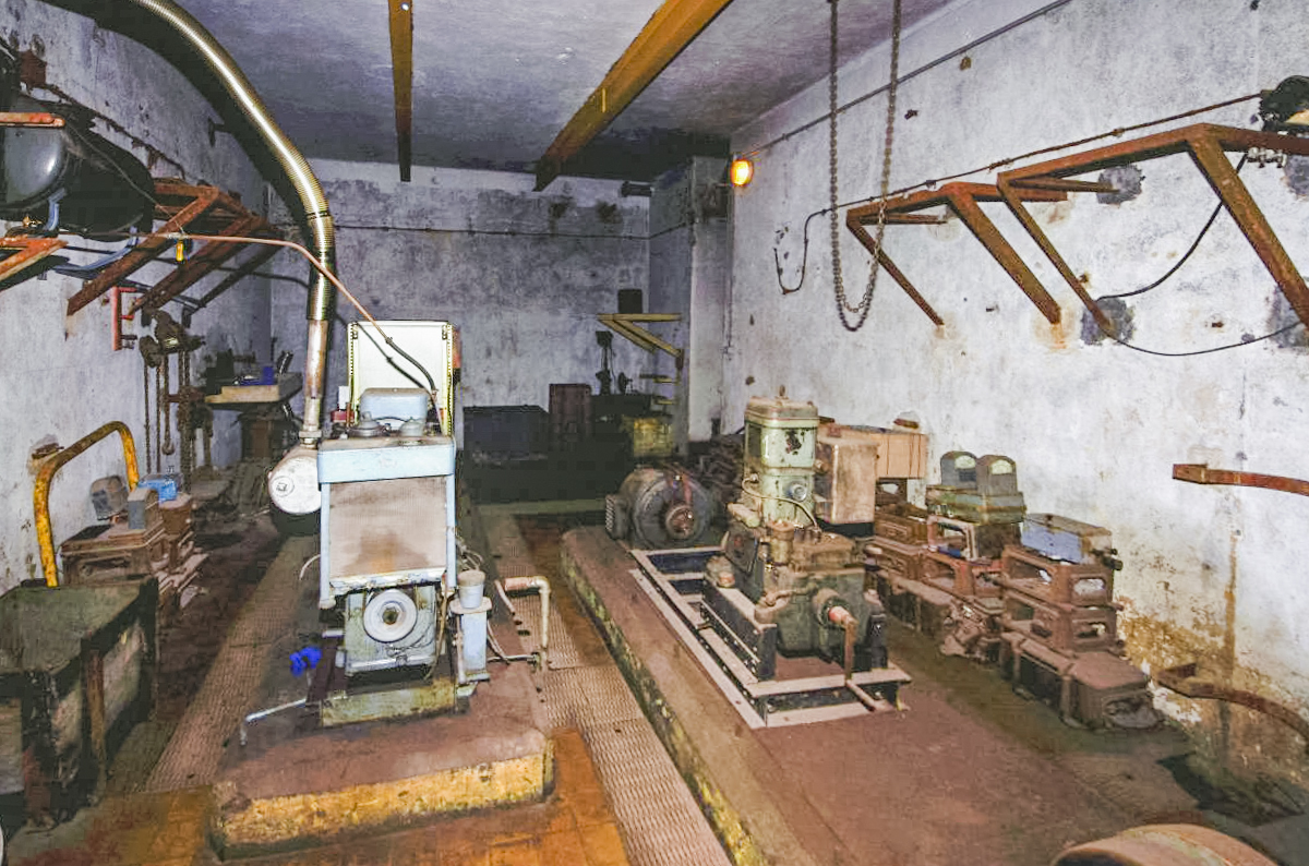 Ligne Maginot - BOIS DU FOUR - A5 - (Ouvrage d'infanterie) - Usine en cours de restauration