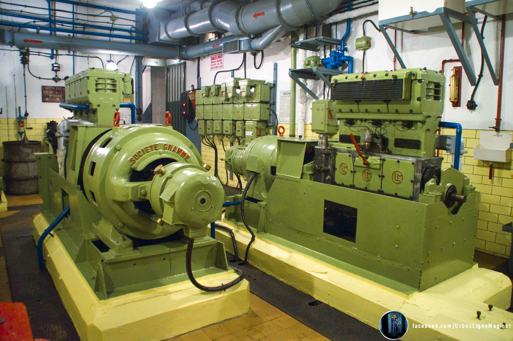 Ligne Maginot - BOIS DU FOUR - A5 - (Ouvrage d'infanterie) - L'usine de l'ouvrage, reconstruite
Les groupes ne sont pas ceux d'origine. - Thomas Mercklé