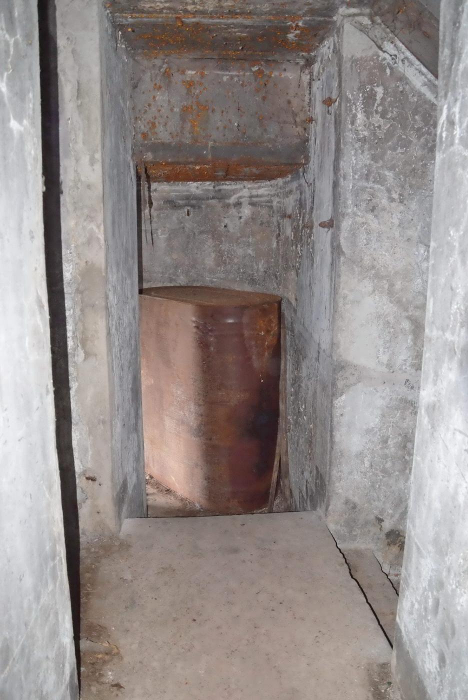 Ligne Maginot - 34/2 - CHALAMPE NORD OUEST - (Casemate d'infanterie - Double) - Entrée nord et l'escalier pour accéder à la casemate