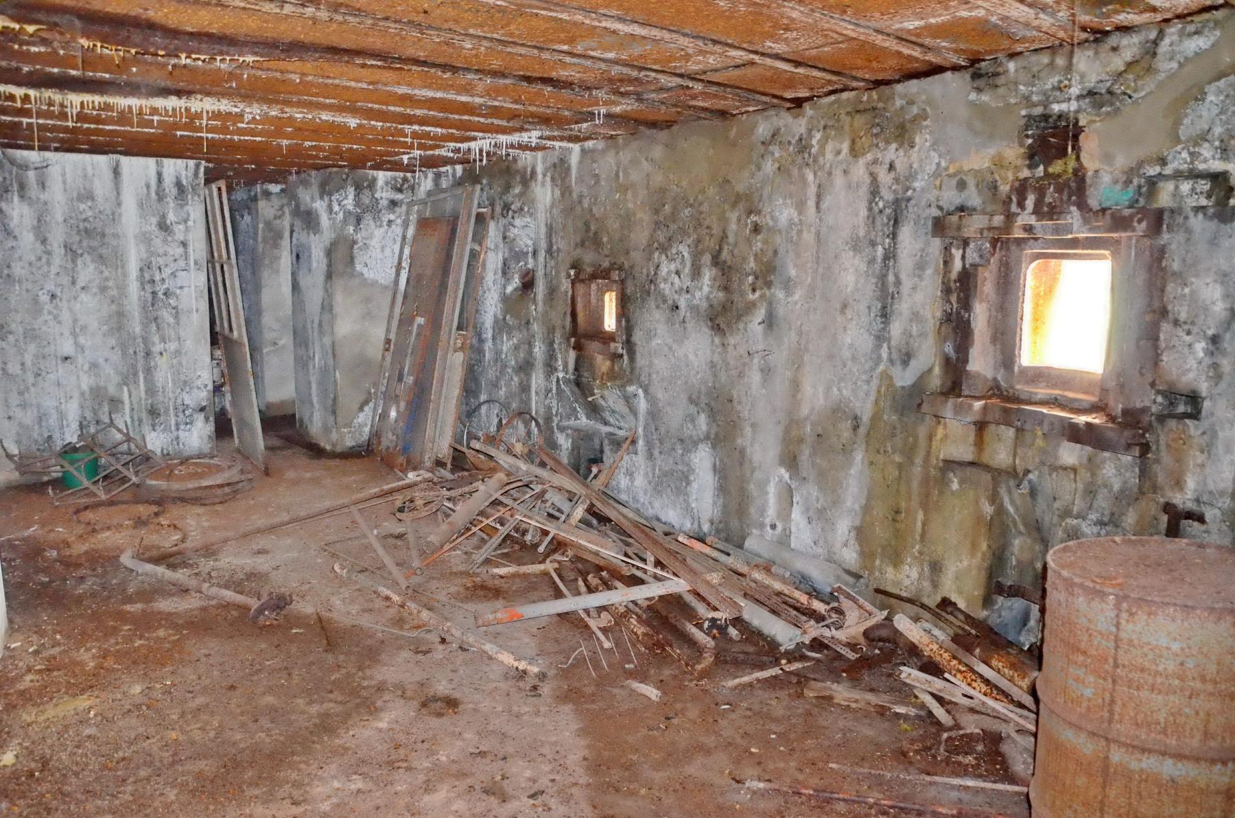 Ligne Maginot - 34/2 - CHALAMPE NORD OUEST - (Casemate d'infanterie - Double) - Chambre de tir sud 