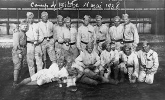 Ligne Maginot - 168° Régiment d'Infanterie de Forteresse (168° RIF) - Hommes du 168° RIF en formation au camp de Bitche