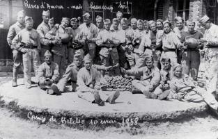 Ligne Maginot - 168° Régiment d'Infanterie de Forteresse (168° RIF) - Hommes du 168° RIF en formation au camp de Bitche