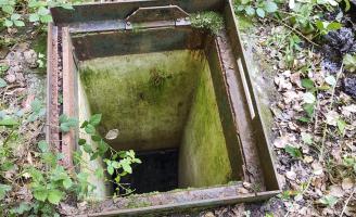 Ligne Maginot - G - (Chambre de coupure - Avec central) - Le puits d'accès