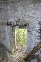 Ligne Maginot - CLOS DU PENDU - (Ouvrage d'infanterie) - On entre dans l'ouvrage.
Premier local, les madriers ont pour la plupart disparu du plafond
