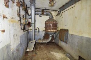 Ligne Maginot - FERMONT - A2 - (Ouvrage d'artillerie) - Bloc 3
Local filtres et ventilateurs