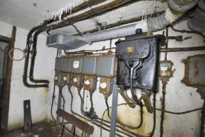 Ligne Maginot - FERMONT - A2 - (Ouvrage d'artillerie) - Bloc 7
Tableau de distribution et transformateur