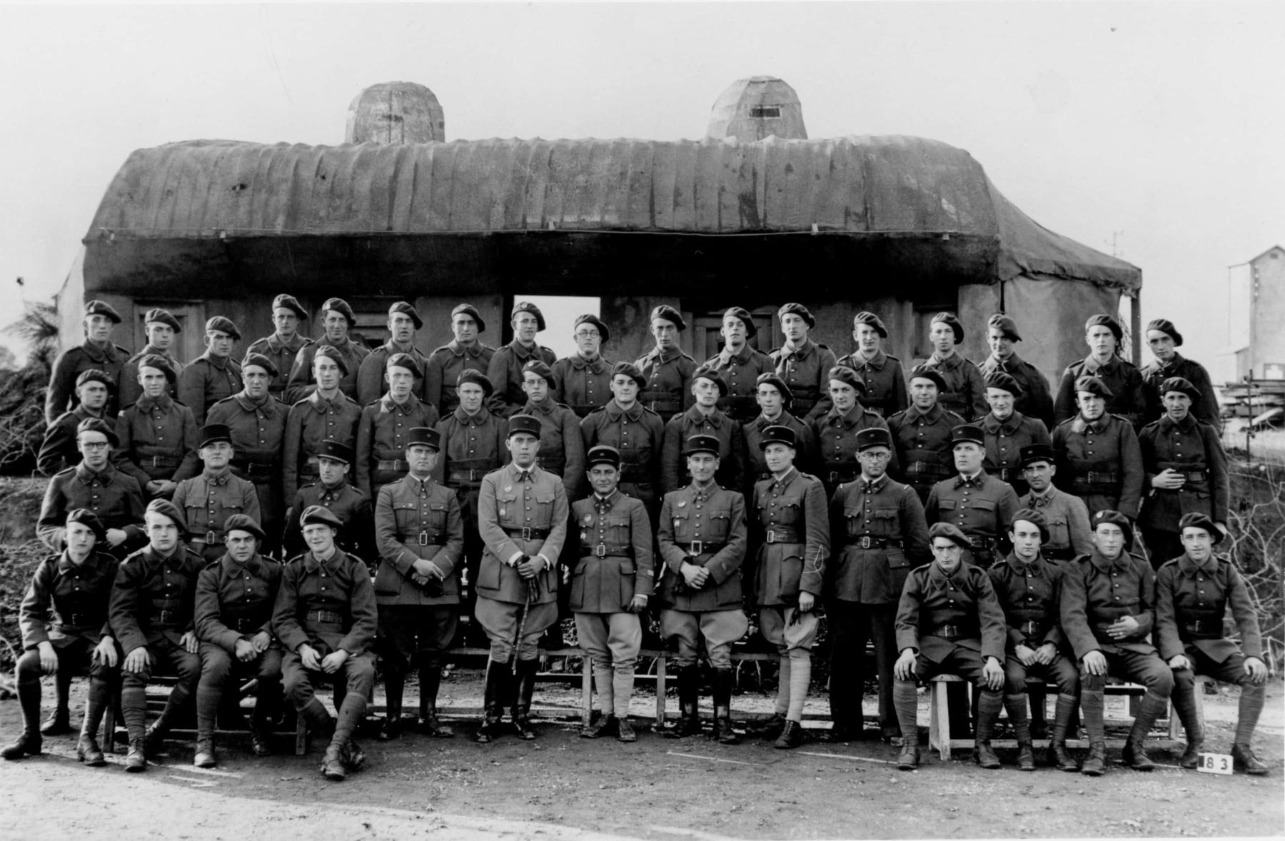 Ligne Maginot - 151° Régiment d'Artillerie de Position (151° RAP) - Remise du fanion à la 2° batterie dur régiment Camp de Hettange grande le 26 septembre 1937
