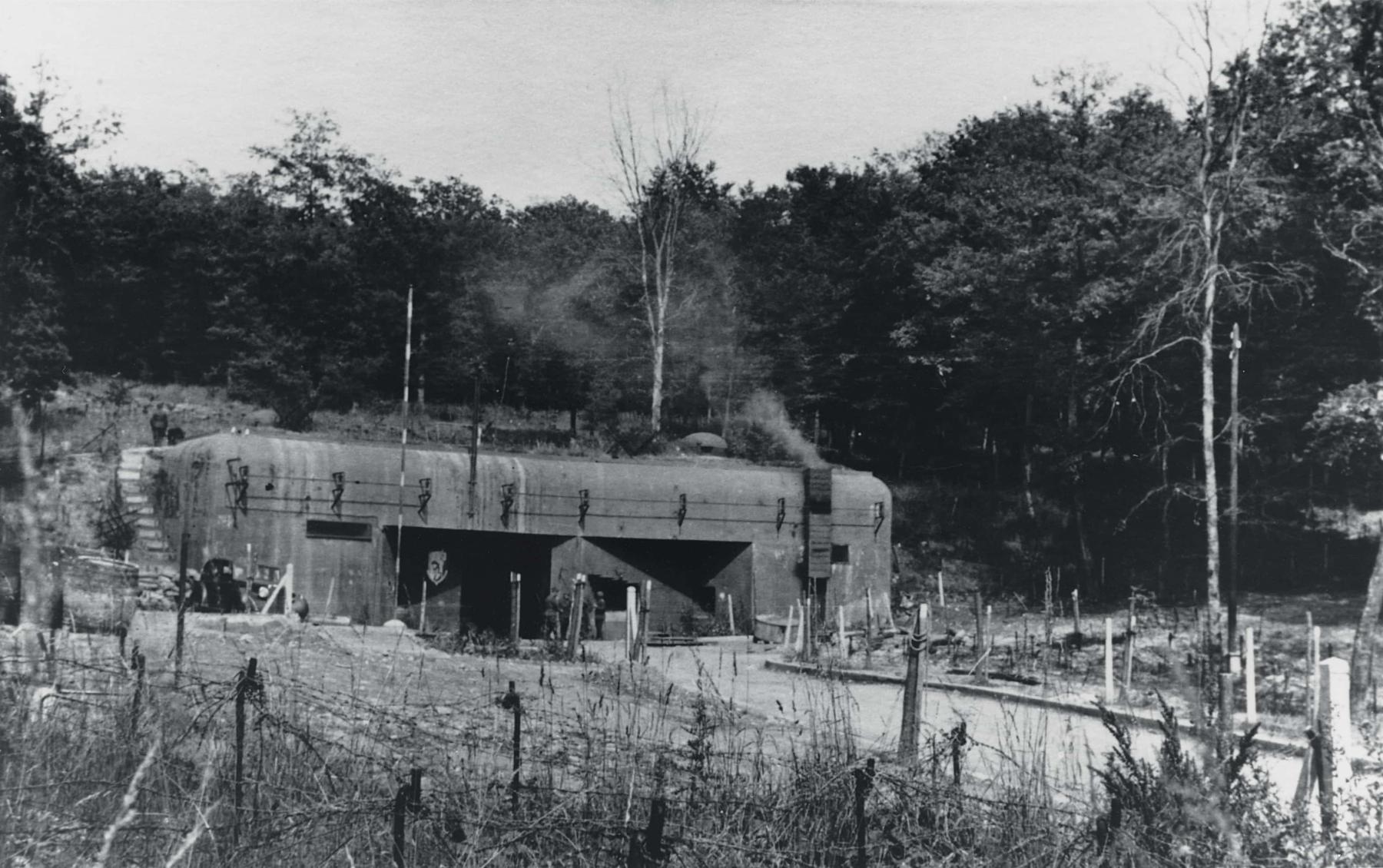 Ligne Maginot - MICHELSBERG - A22 - (Ouvrage d'artillerie) - L'entrée des munitions en 1940, après que les baraquements du temps de paix aient été détruits pour libérer les champs de tir - Sauteray