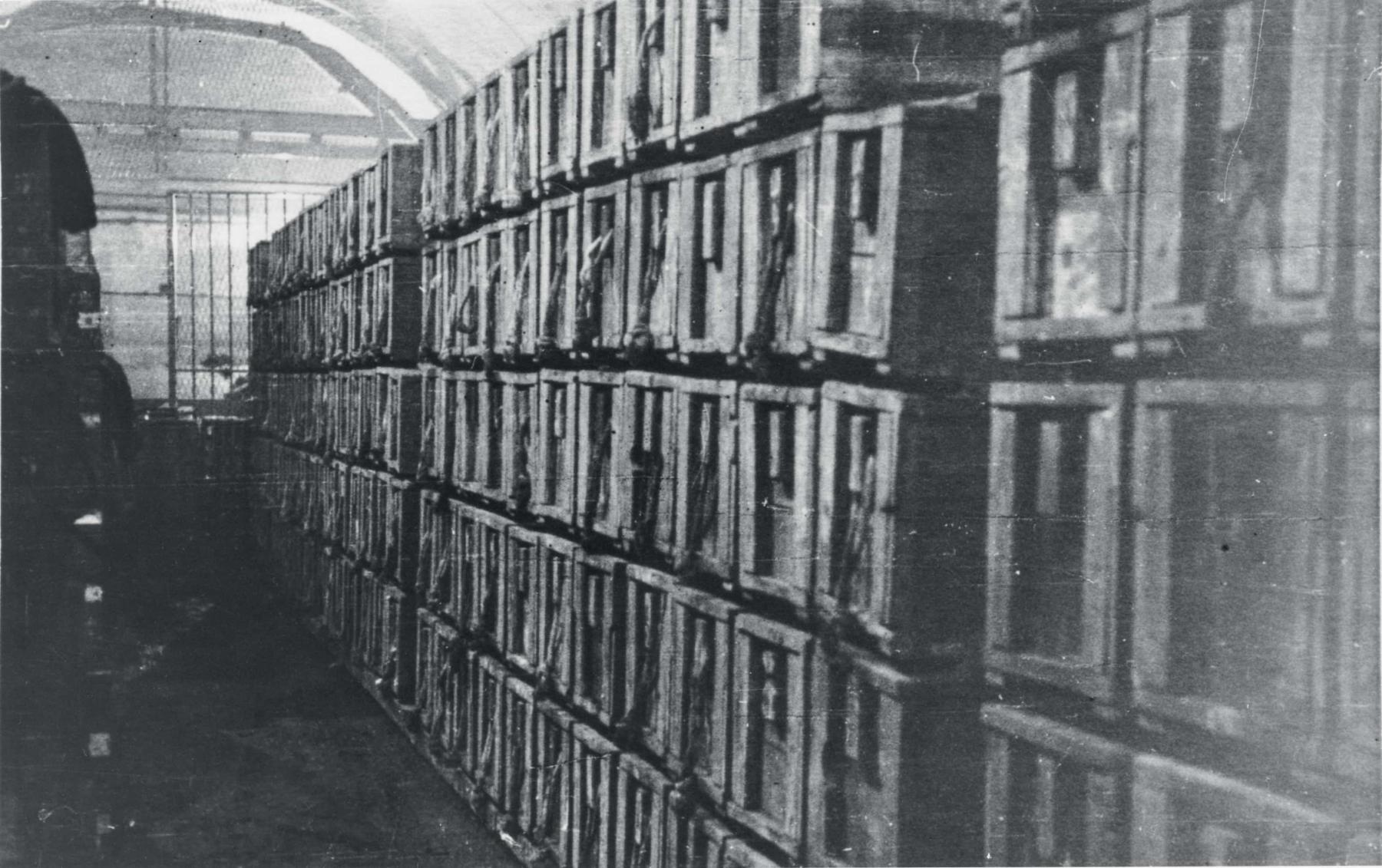 Ligne Maginot - MICHELSBERG - A22 - (Ouvrage d'artillerie) - Le magasin a munitions M1 du bloc 5
les munitions sont en caisses
 - Sauteray