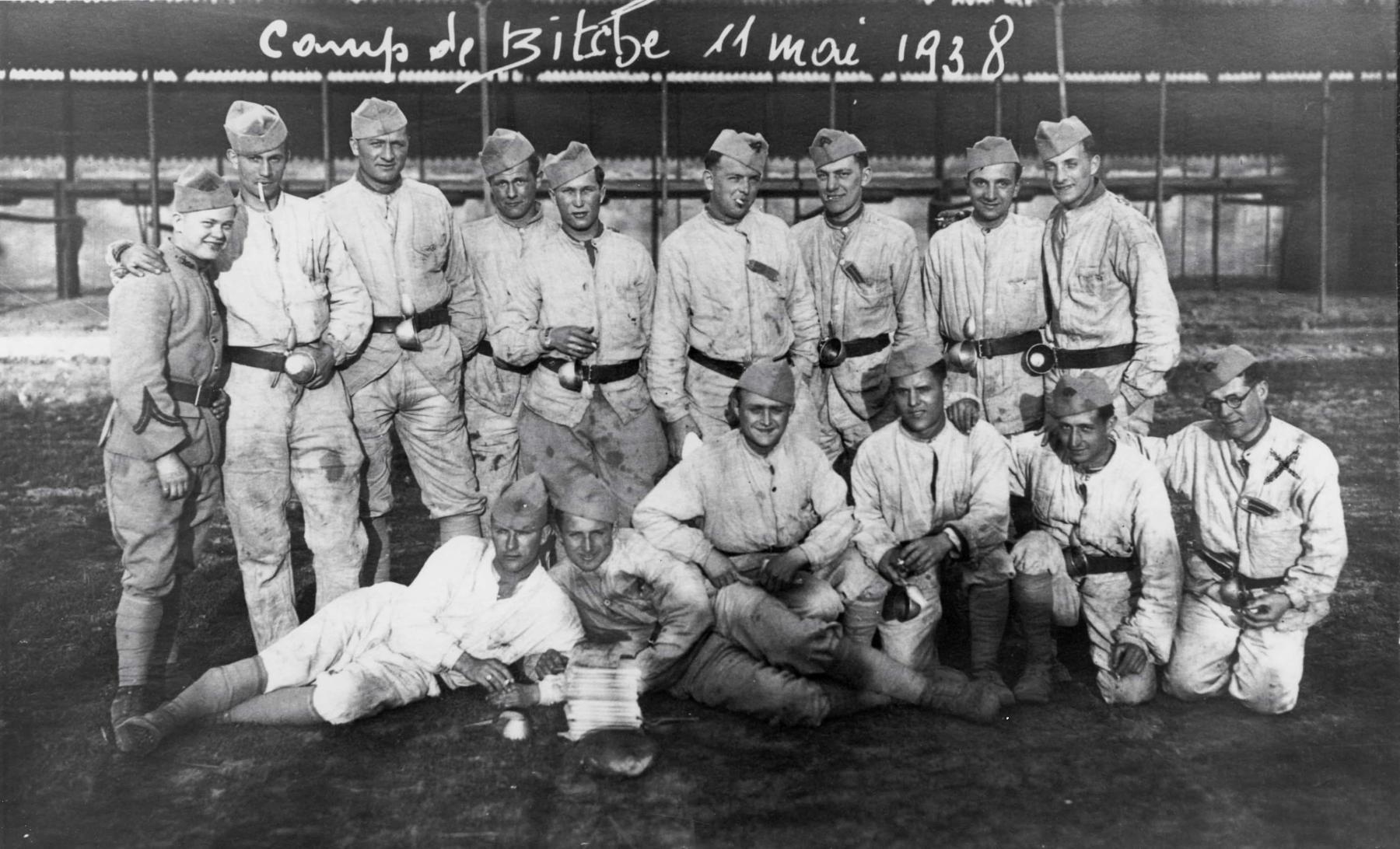 Ligne Maginot - 168° Régiment d'Infanterie de Forteresse (168° RIF) - Hommes du 168° RIF en formation au camp de Bitche