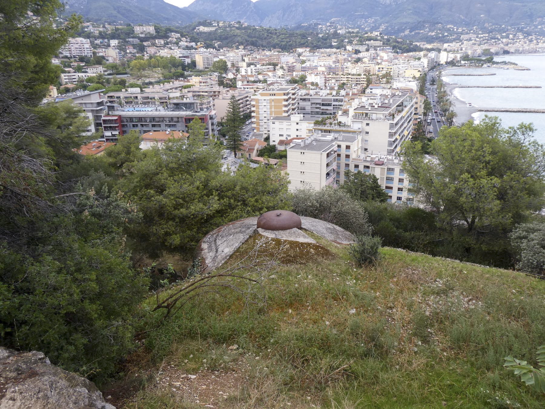 Ligne Maginot - CAP MARTIN - (Ouvrage d'artillerie) - La cloche VDP - ELLENA Daniel - CUNY Philippe