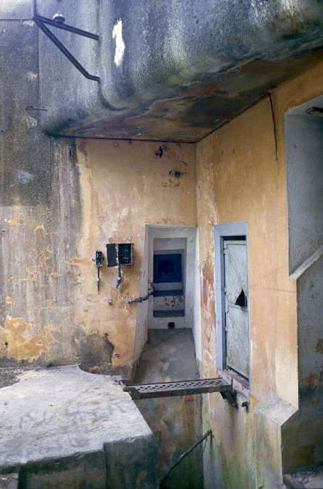 Ligne Maginot - CAP MARTIN - (Ouvrage d'artillerie) - Bloc 1
Entrée de l'ouvrage