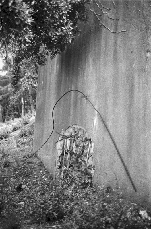 Ligne Maginot - CAP MARTIN - (Ouvrage d'artillerie) - Bloc 1
Impact d'un obus italien