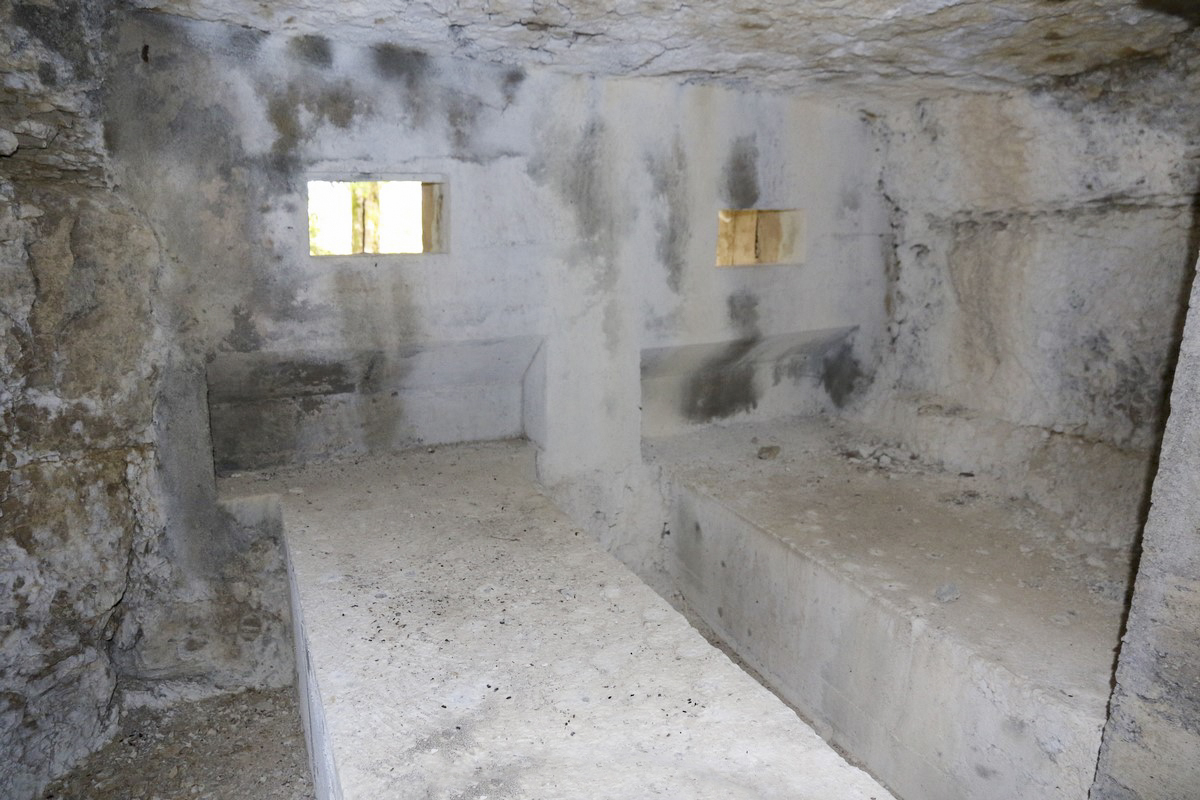 Ligne Maginot - CLOS DU PENDU - (Ouvrage d'infanterie) - Chambre de tir nord-est - Alain Perouffe